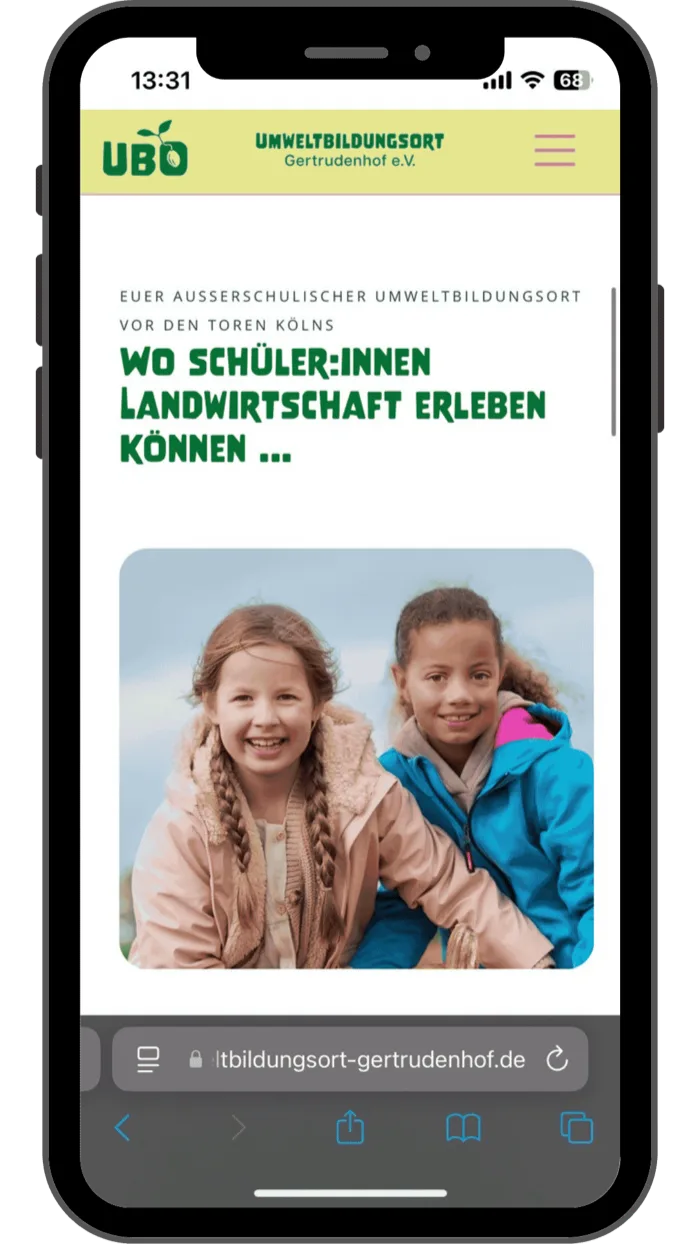 Website Gertrudenhof, mobile Ansicht